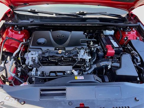 Used 2019 Toyota Camry XSE image 30
