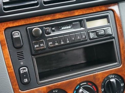 Used 1998 Mercedes-Benz ML 320 4MATIC image 11