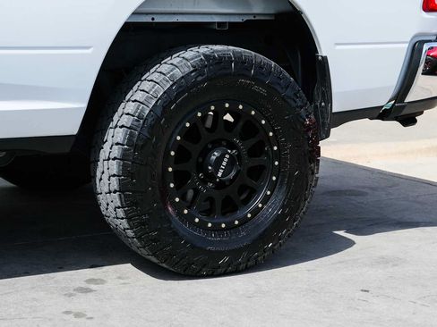 Used 2022 RAM 2500 Big Horn AWD/4WD image 23