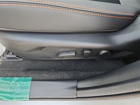 New 2025 Subaru Crosstrek 2.5i Limited image 12