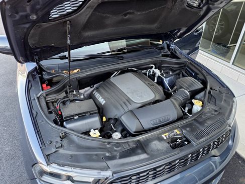 Used 2021 Dodge Durango R/T w/ Tow 'N Go Package AWD/4WD image 9