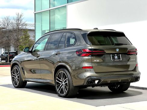 New 2026 BMW X5 xDrive40i w/ M Sport Package AWD/4WD image 7