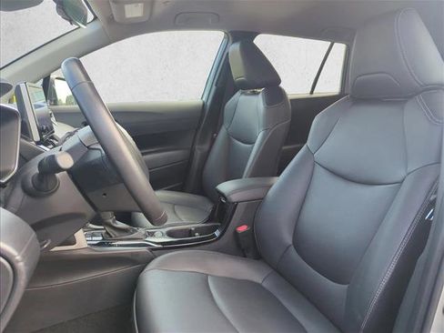 Certified 2024 Toyota Corolla Cross XLE FWD image 17