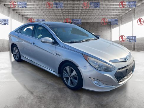 Used 2012 Hyundai Sonata Hybrid w/ Ultimate Pkg FWD image 3