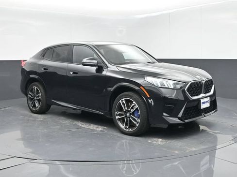 Used 2025 BMW X2 xDrive28i AWD/4WD image 2