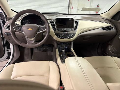 Used 2024 Chevrolet Malibu LT FWD image 25