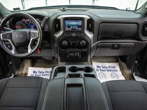 Used 2021 Chevrolet Silverado 1500 Custom Trail Boss w/ Safety Confidence Package AWD/4WD image 22