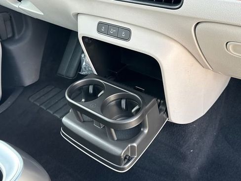 New 2025 Volkswagen ID. Buzz Pro S Plus image 18