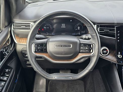 Used 2022 Jeep Grand Wagoneer Series I w/ Flexible Seating Group image 16