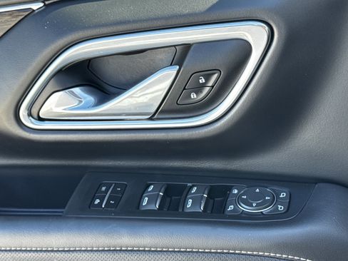 Used 2024 Chevrolet Tahoe Premier image 36