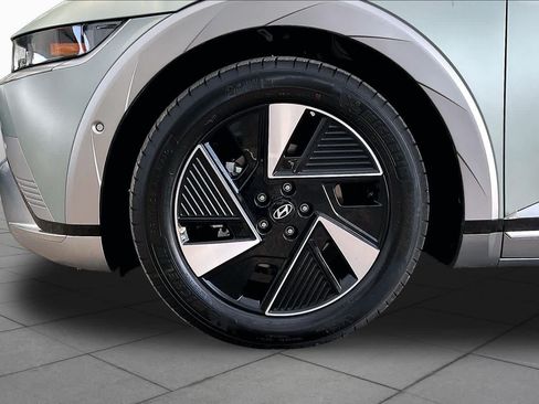 Certified 2026 Hyundai Ioniq 5 Limited RWD image 10