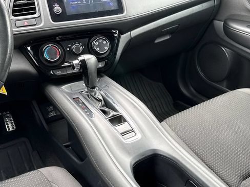 Used 2019 Honda HR-V Sport image 11