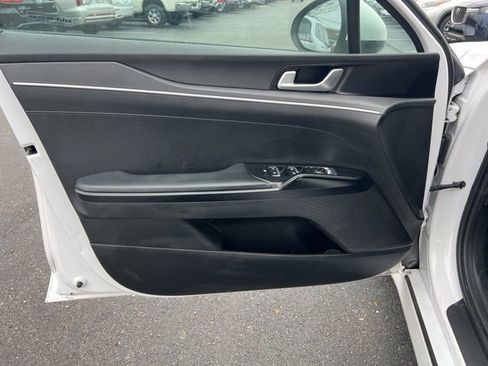 Used 2022 Kia K5 LXS image 25