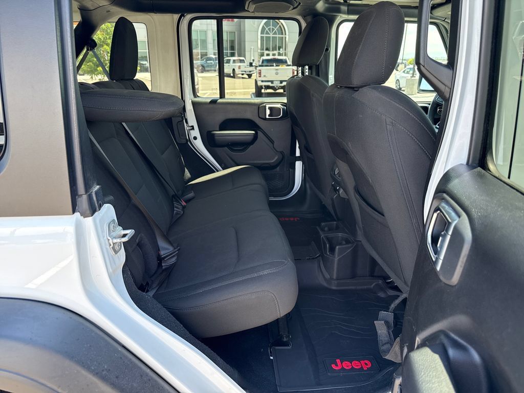 Used 2023 Jeep Wrangler Unlimited Sport AWD/4WD image 29