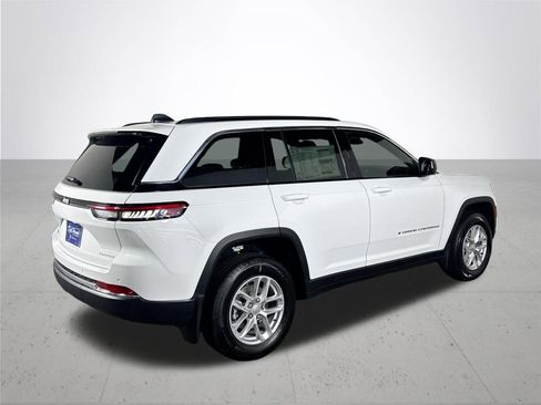 New 2025 Jeep Grand Cherokee Laredo X w/ Luxury Tech Group I image 6