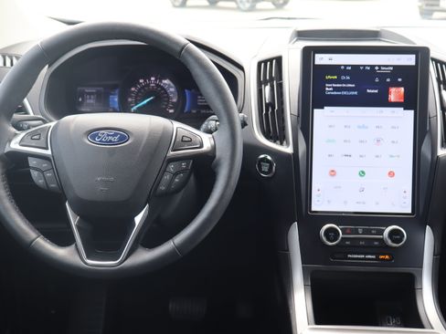 Used 2024 Ford Edge SEL w/ Convenience Package AWD/4WD image 14