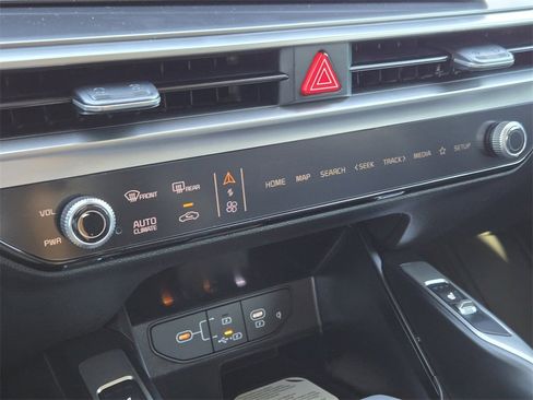 New 2026 Kia Sorento S w/ S Panoramic Sunroof Package image 14