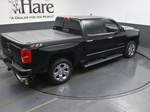 Used 2018 Chevrolet Silverado 1500 LTZ Z71 w/ LTZ Plus Package AWD/4WD image 38