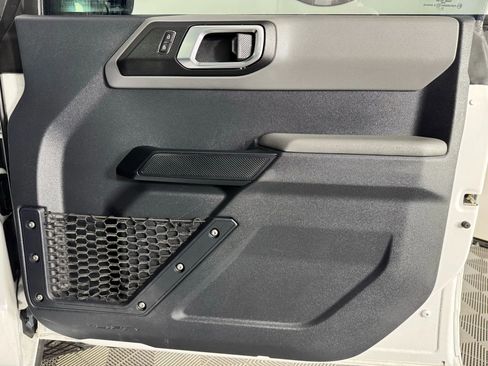 Used 2021 Ford Bronco Big Bend w/ Sasquatch Package image 36