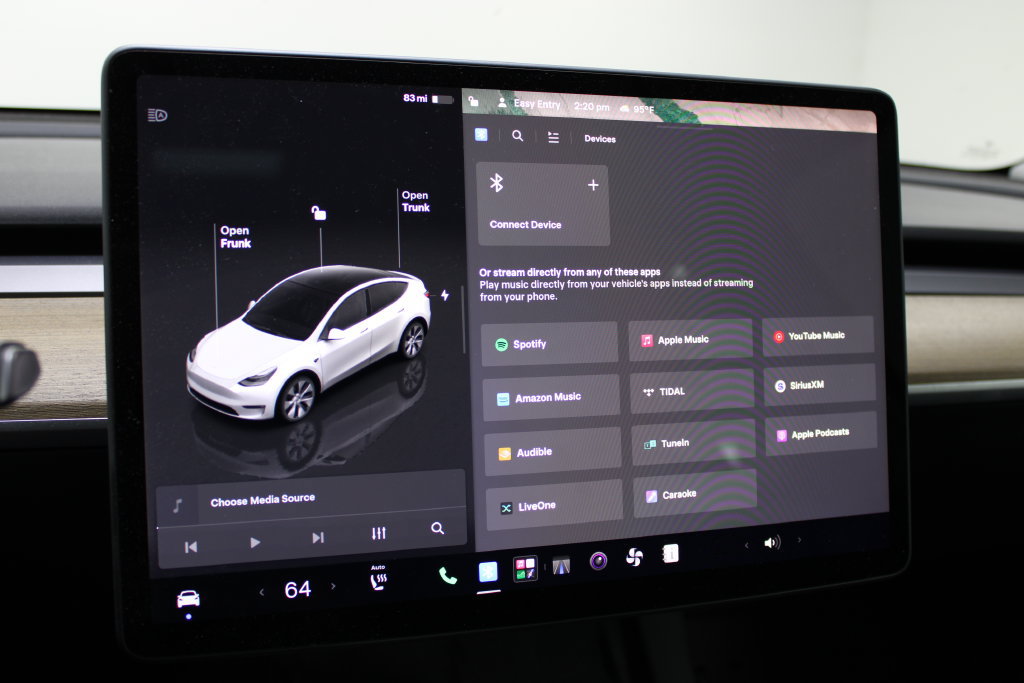 Used 2023 Tesla Model Y Long Range AWD/4WD image 34