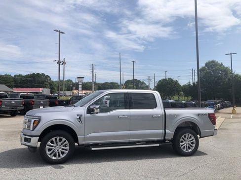 New 2025 Ford F150 Lariat w/ Equipment Group 502A High image 5