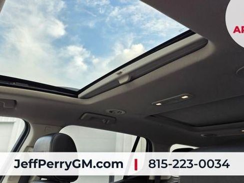 Used 2022 GMC Acadia Denali w/ Denali Ultimate Package AWD/4WD image 16