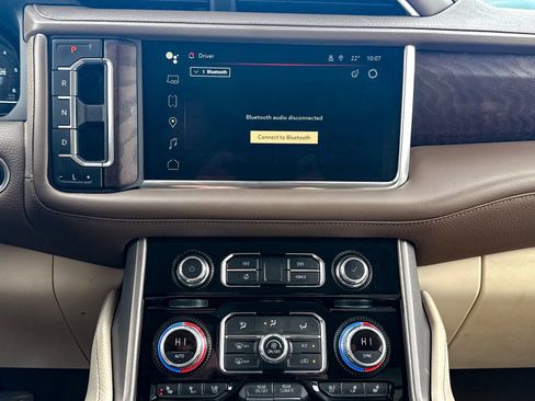 Certified 2022 GMC Yukon Denali image 28