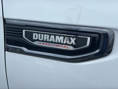 Certified 2022 GMC Sierra 1500 AT4 w/ AT4 Premium Package AWD/4WD image 10