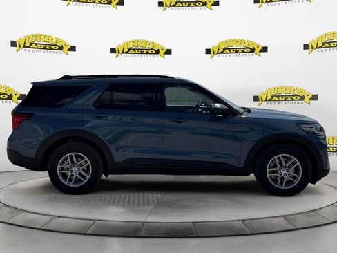 New 2026 Ford Explorer Active RWD image 7