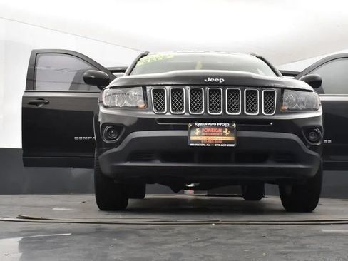 Used 2014 Jeep Compass Latitude w/ Sun/Sound Group AWD/4WD image 11