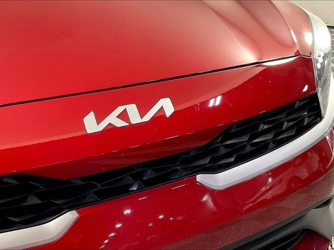 Certified 2022 Kia Forte LXS FWD image 31