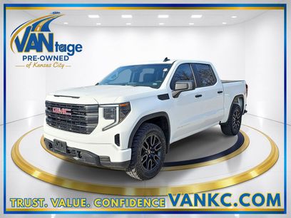 Certified 2024 GMC Sierra 1500 Pro w/ Graphite Edition