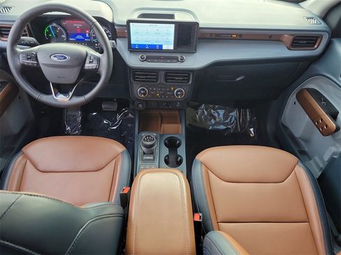 Used 2022 Ford Maverick Lariat w/ Lariat Luxury Package image 14