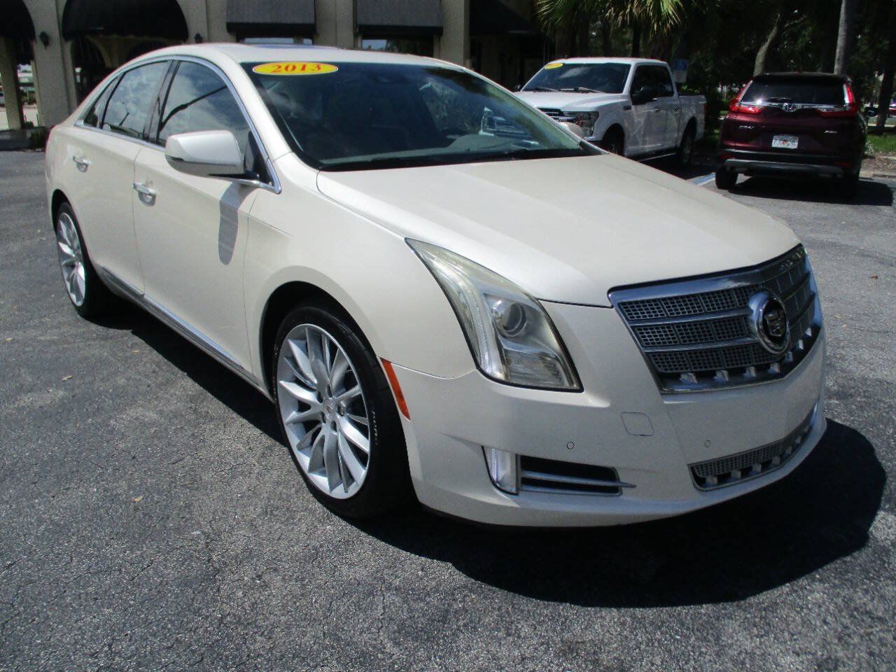 Used 2013 Cadillac XTS Platinum FWD image 2