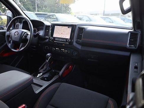 Used 2024 Nissan Frontier PRO-4X w/ Off-Road Protection Package image 22