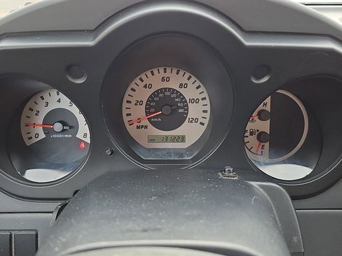 Used 2004 Nissan Frontier XE w/ (PWR) XE Pwr Pkg image 9