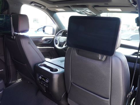 Certified 2023 Chevrolet Suburban RST w/ Sport Performance Package AWD/4WD image 11
