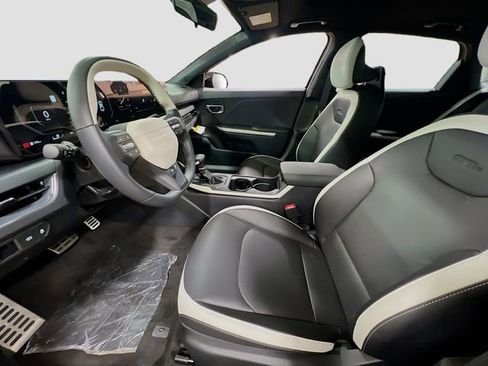 New 2025 Kia K4 GT-Line Turbo image 22