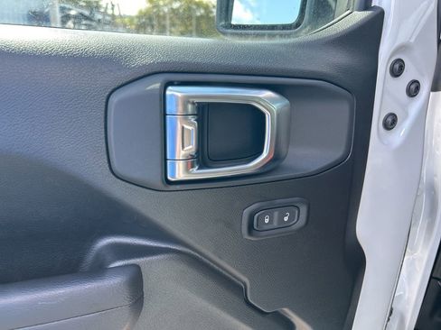 New 2026 Jeep Gladiator Sport AWD/4WD image 34