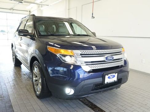 Used 2011 Ford Explorer XLT w/ 202A Rapid Spec Order Code AWD/4WD image 16