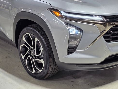 New 2026 Chevrolet Trax RS w/ Sunroof Package image 10