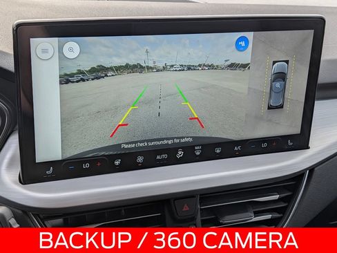 Certified 2023 Ford Escape Platinum w/ Premium Technology Package AWD/4WD image 9
