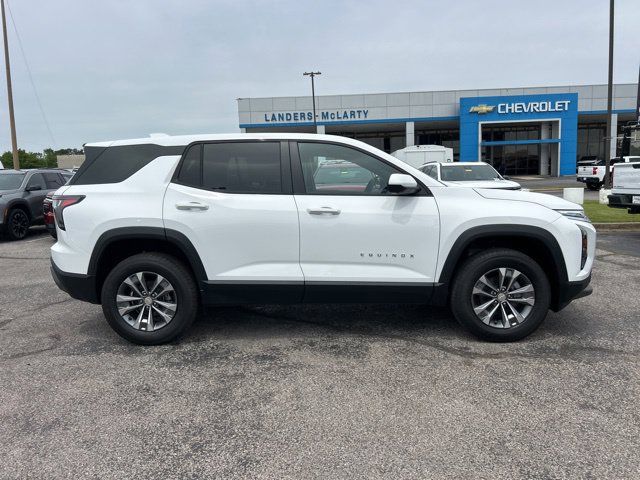 New 2026 Chevrolet Equinox LT w/ Convenience Package II FWD image 2
