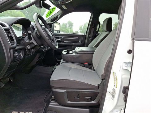 Used 2024 RAM 2500 Big Horn image 13