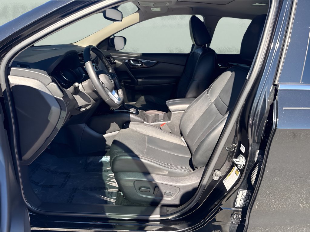 Used 2019 Nissan Rogue Sport SL w/ Premium Package AWD/4WD image 9