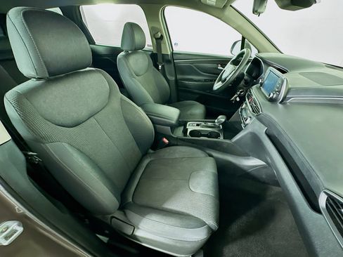 Used 2019 Hyundai Santa Fe SE image 28