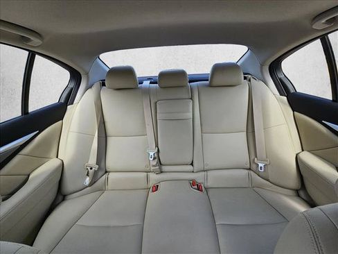 Used 2015 INFINITI Q50 Premium w/ Navigation Package RWD image 10