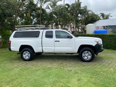 Used 2022 Toyota Tacoma SR RWD image 8