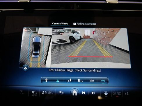 Used 2025 Mercedes-Benz E 350 4MATIC Sedan image 19