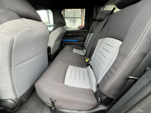 Used 2025 Toyota Tacoma TRD Off-Road image 25